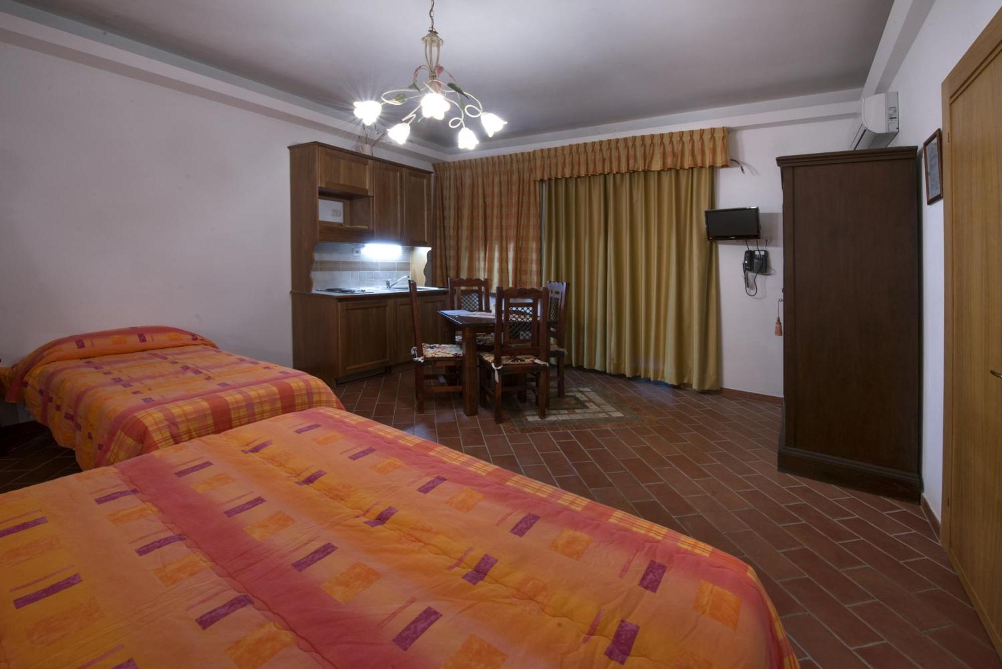 Cecco Di Nara Massarosa Quarto foto